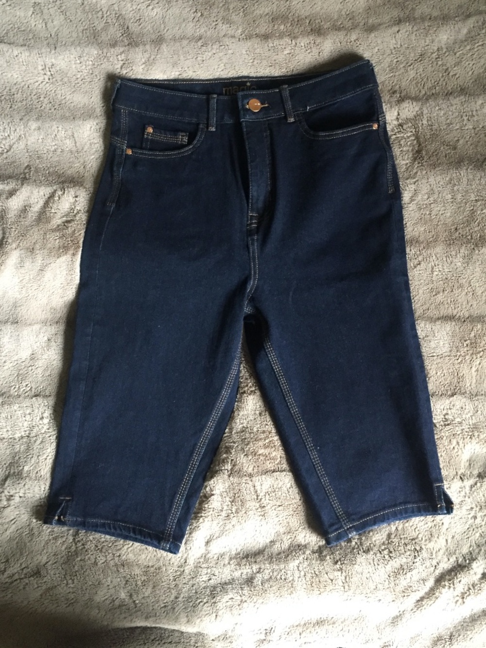 DENIM CAPRIS CUT OFF RETRO